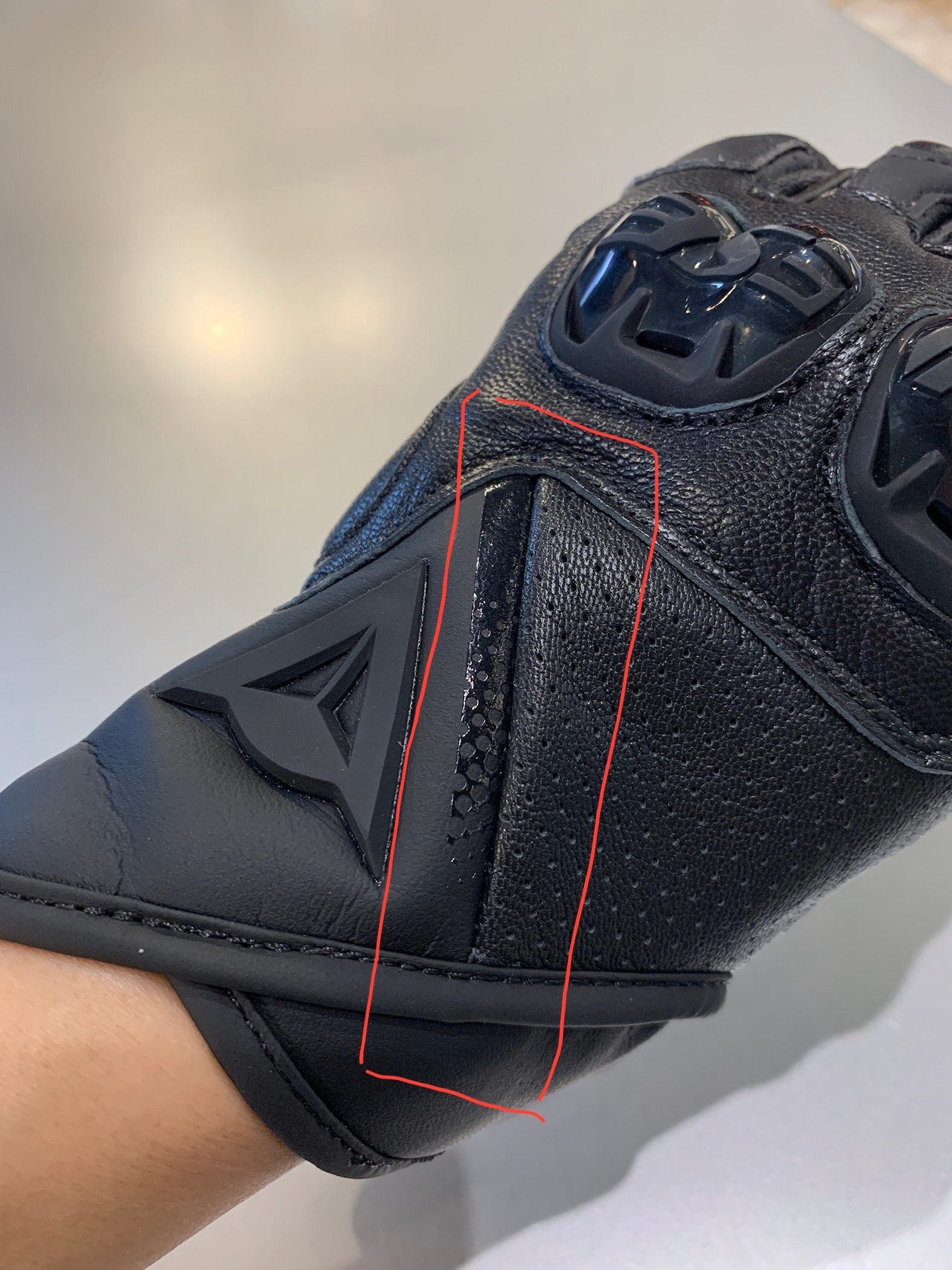 爽やかな季節の到来です。新作グローブ 