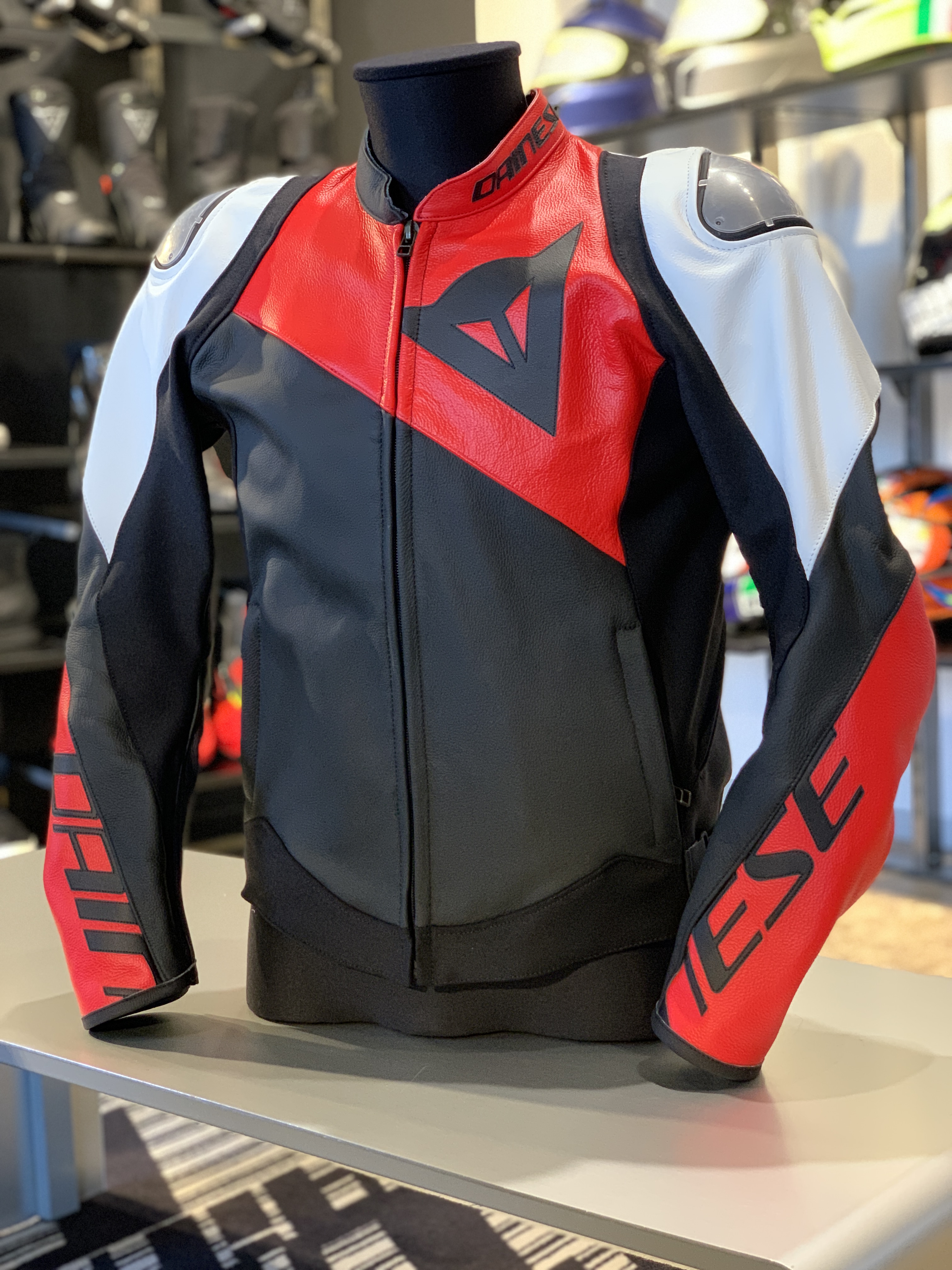 59.DAINESE ライディングジャケット 48-