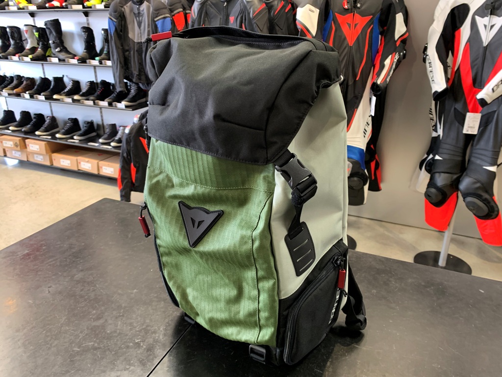 ツーリングや普段使いにもオススメ第二弾【EXPLORER D-THROTTLE BACKPACK】