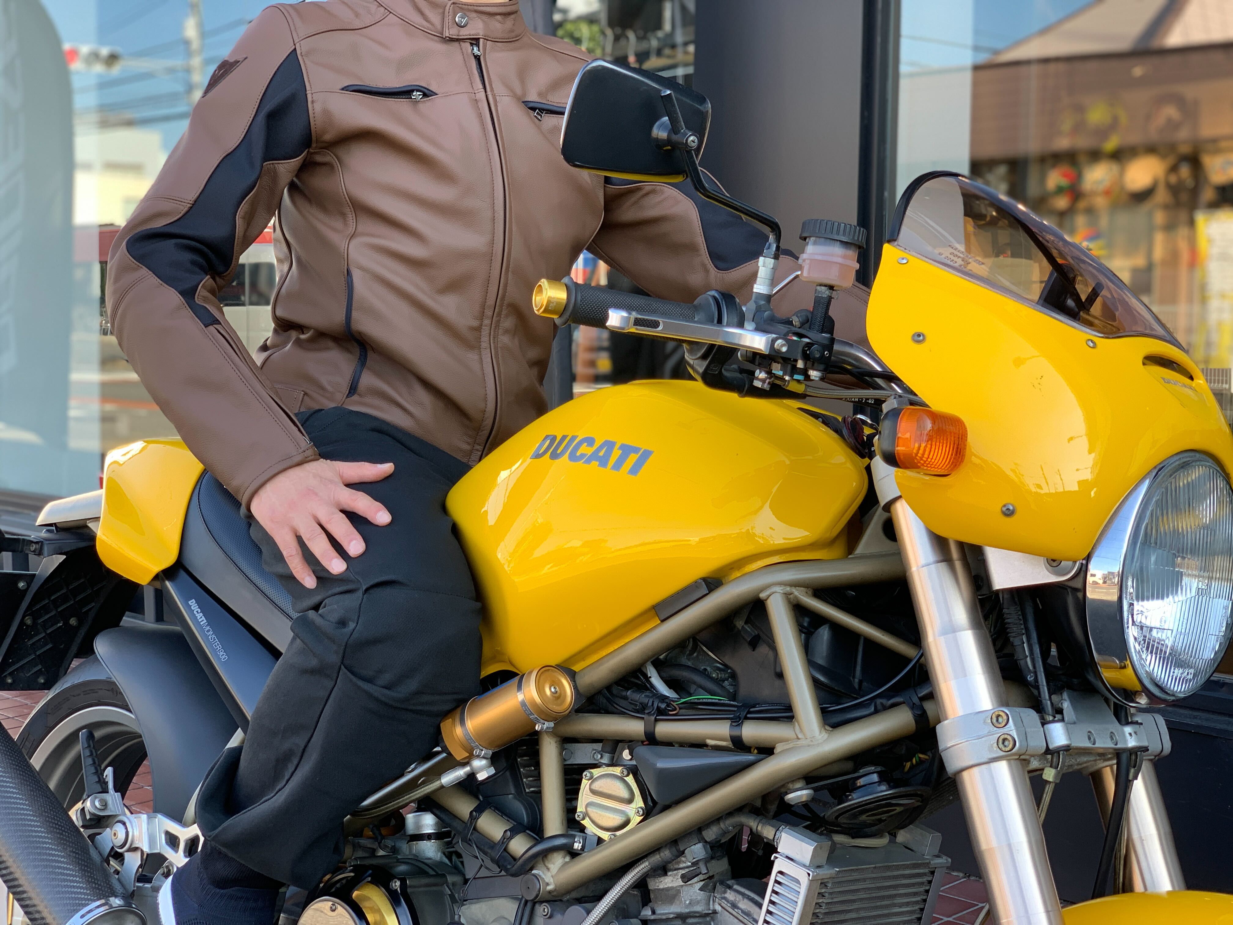 様々なスタイルにマッチするレザージャケット『RAZON 2 LEATHER JACKET