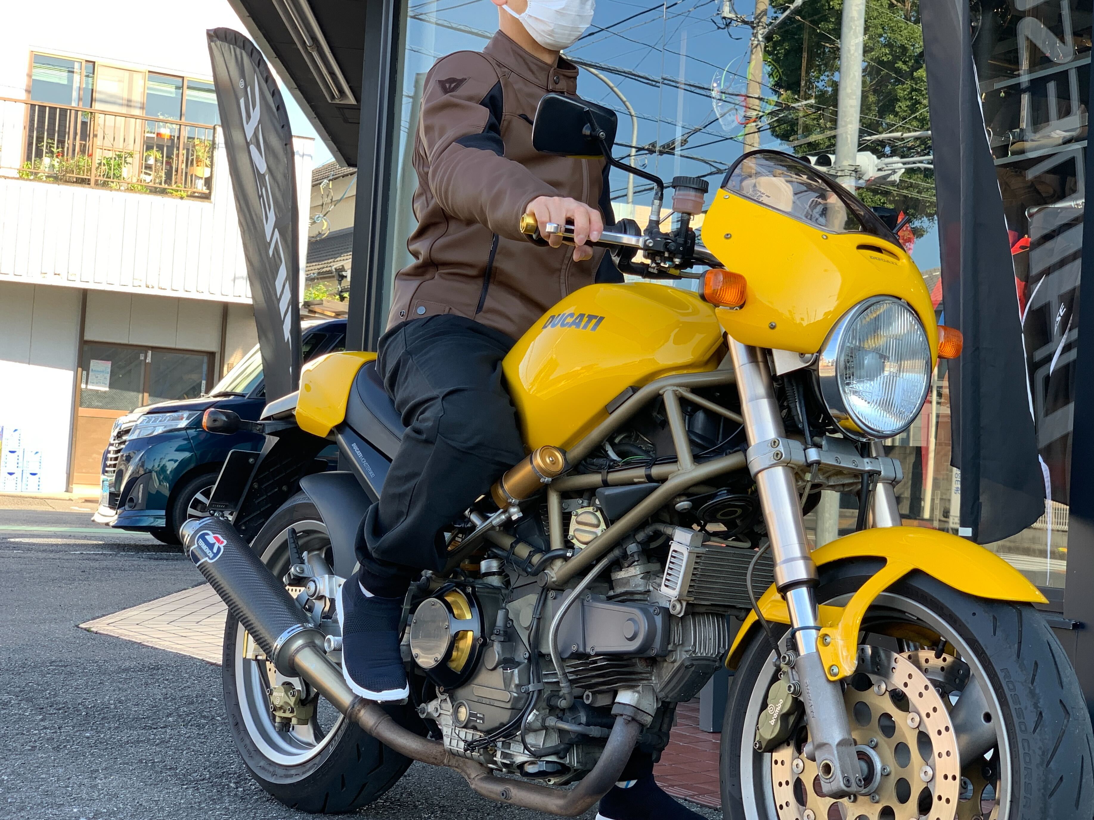様々なスタイルにマッチするレザージャケット『RAZON 2 LEATHER JACKET