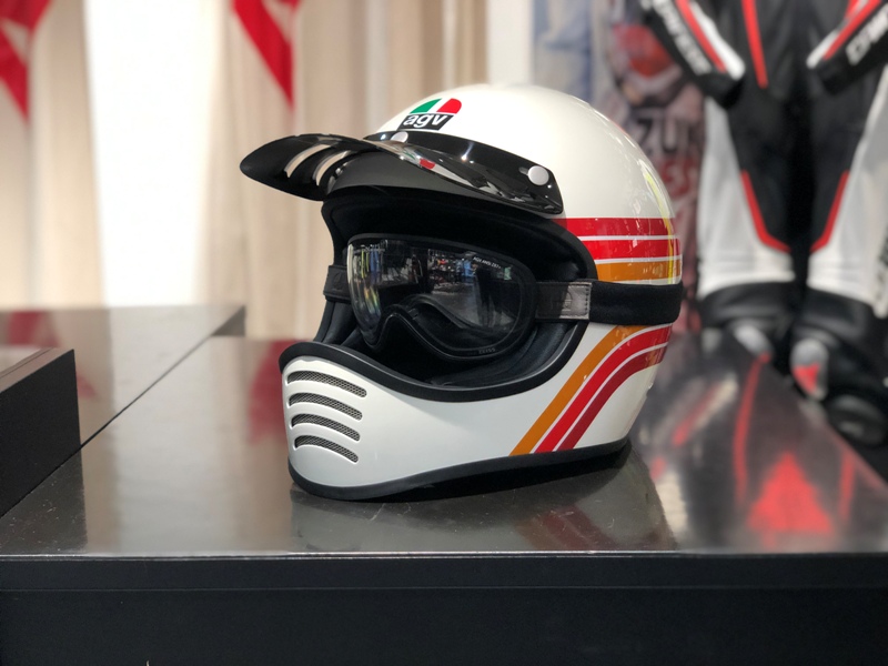 最大83%OFFクーポン AGV ヘルメット Legends X101 Dakar 87 ダカール L