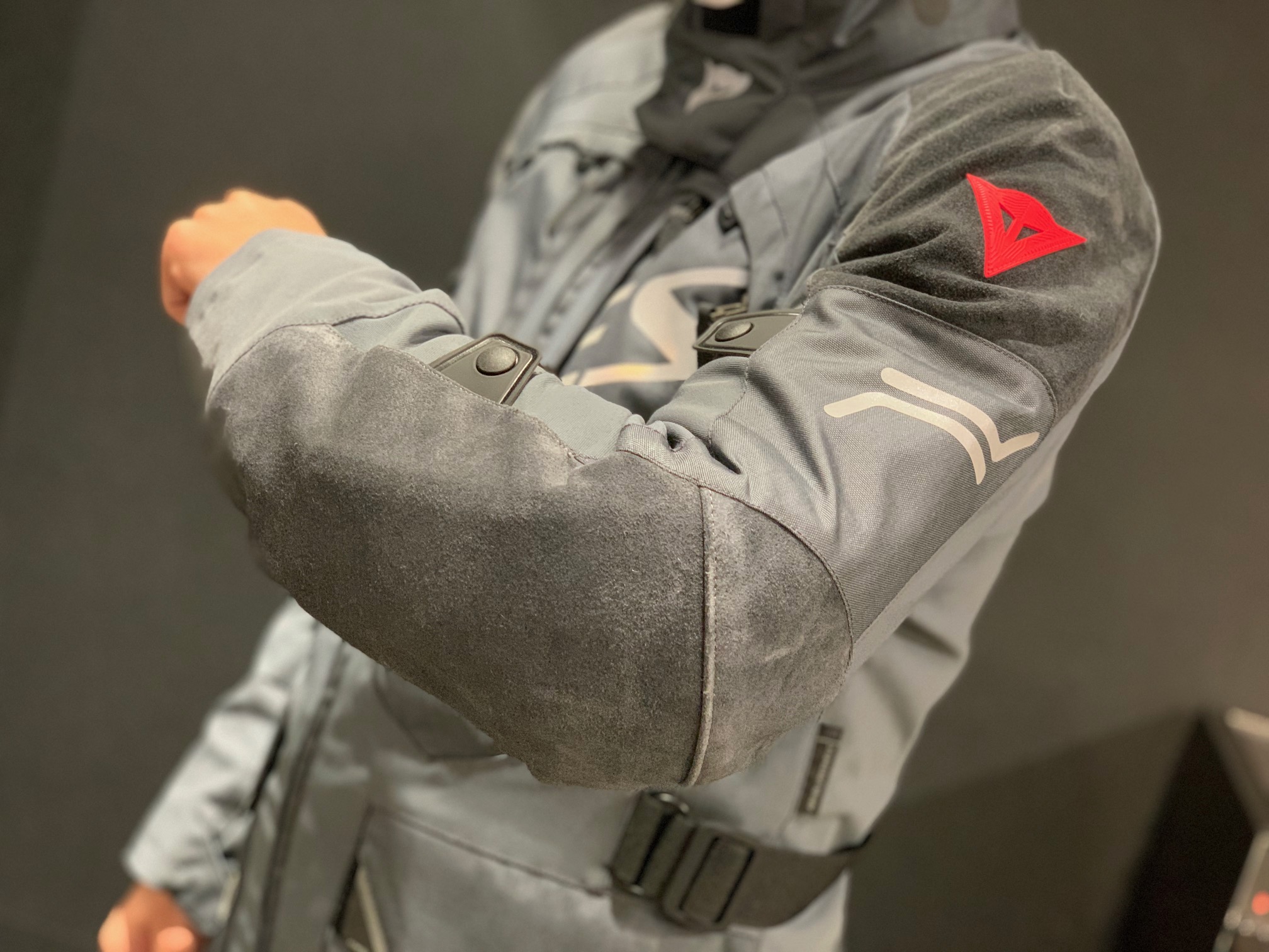 新素材を採用したオールシーズンモデル【SPRINGBOK 】