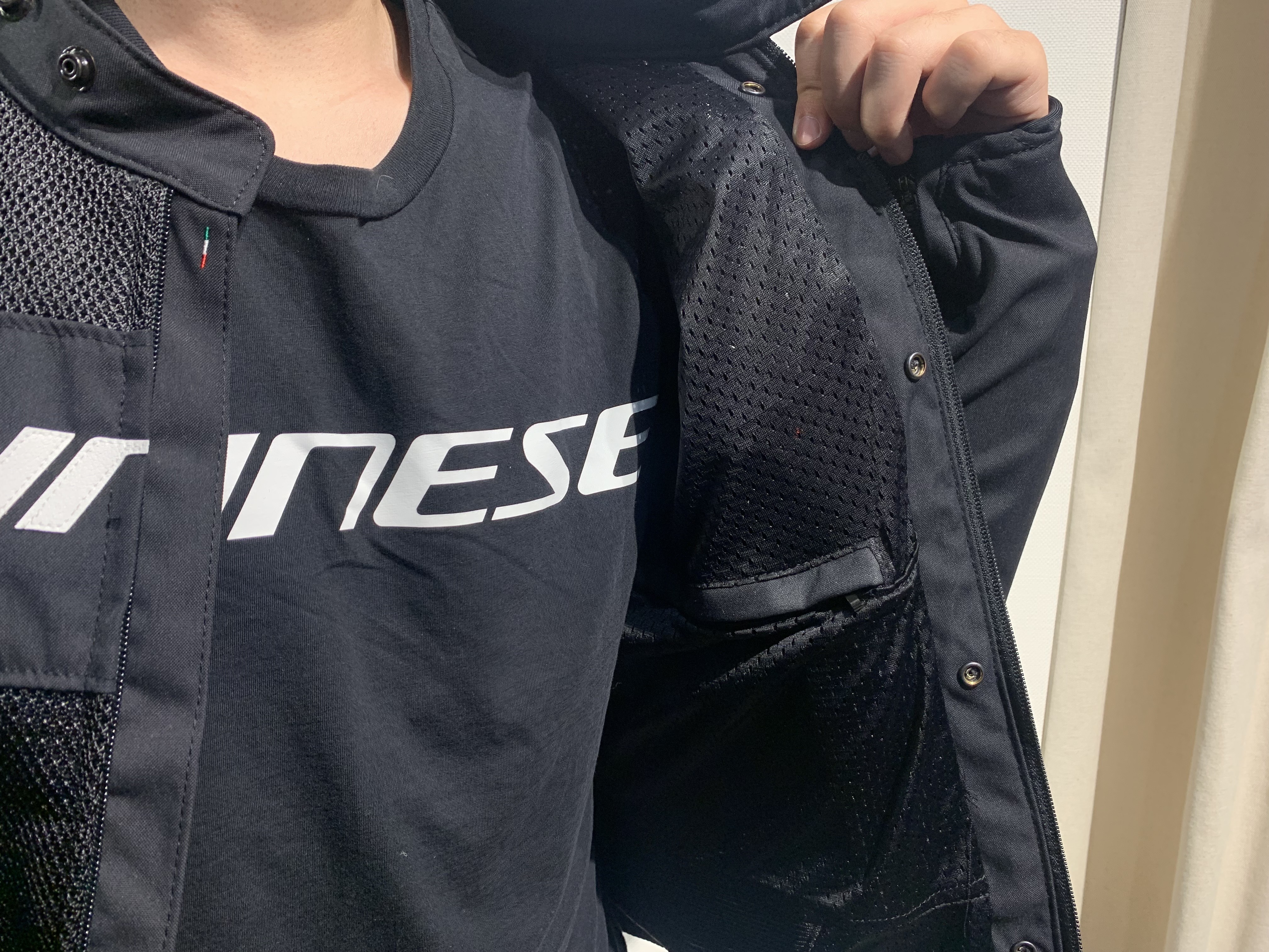 サマーライディングの強い味方！メッシュジャケットを着用する5つの