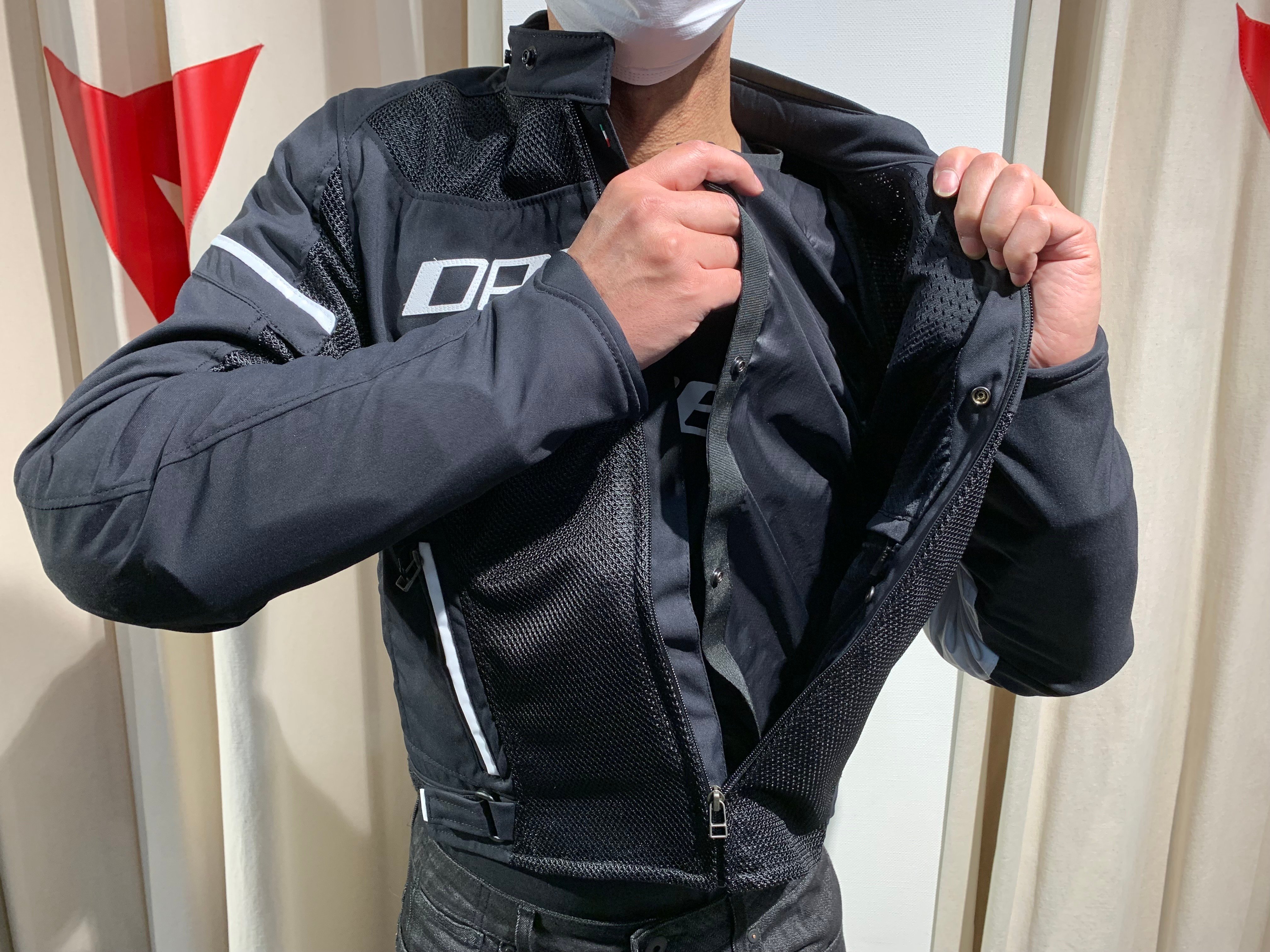 DAINESE (ダイネーゼ) CITY GUARD D1 XSサイズ メッシュ - オートバイ ...