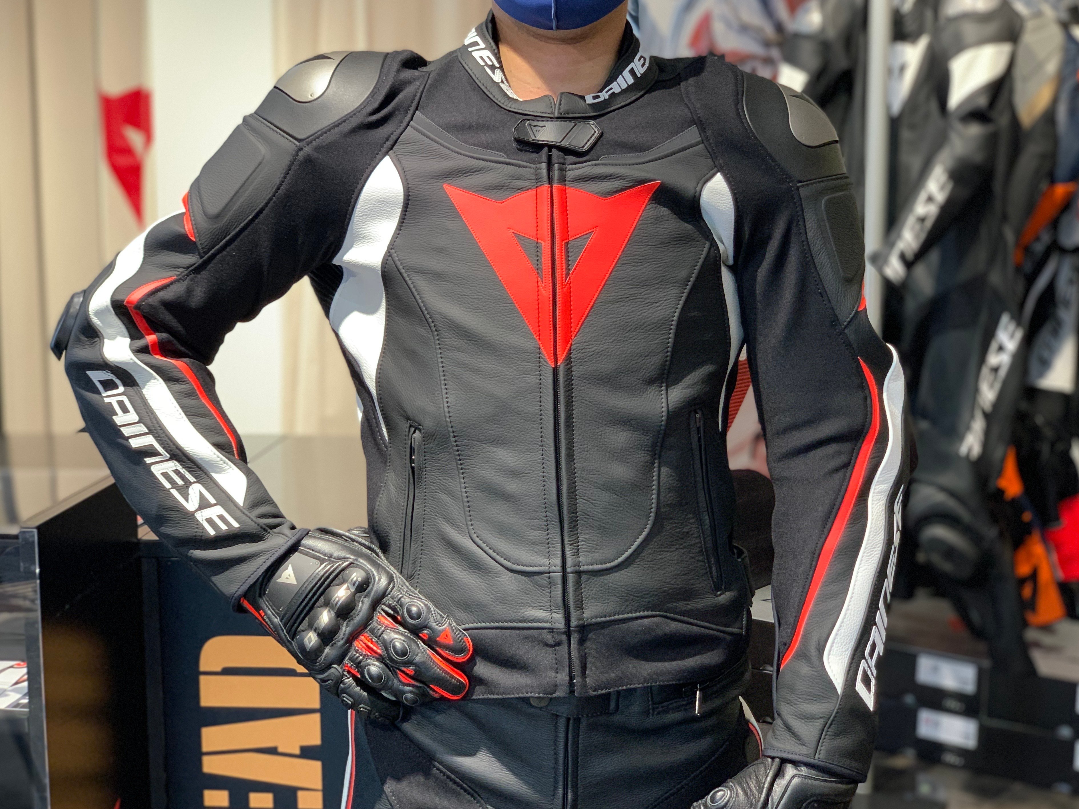 DAINESE FIGHTER PERFORATEDレザージャケット-