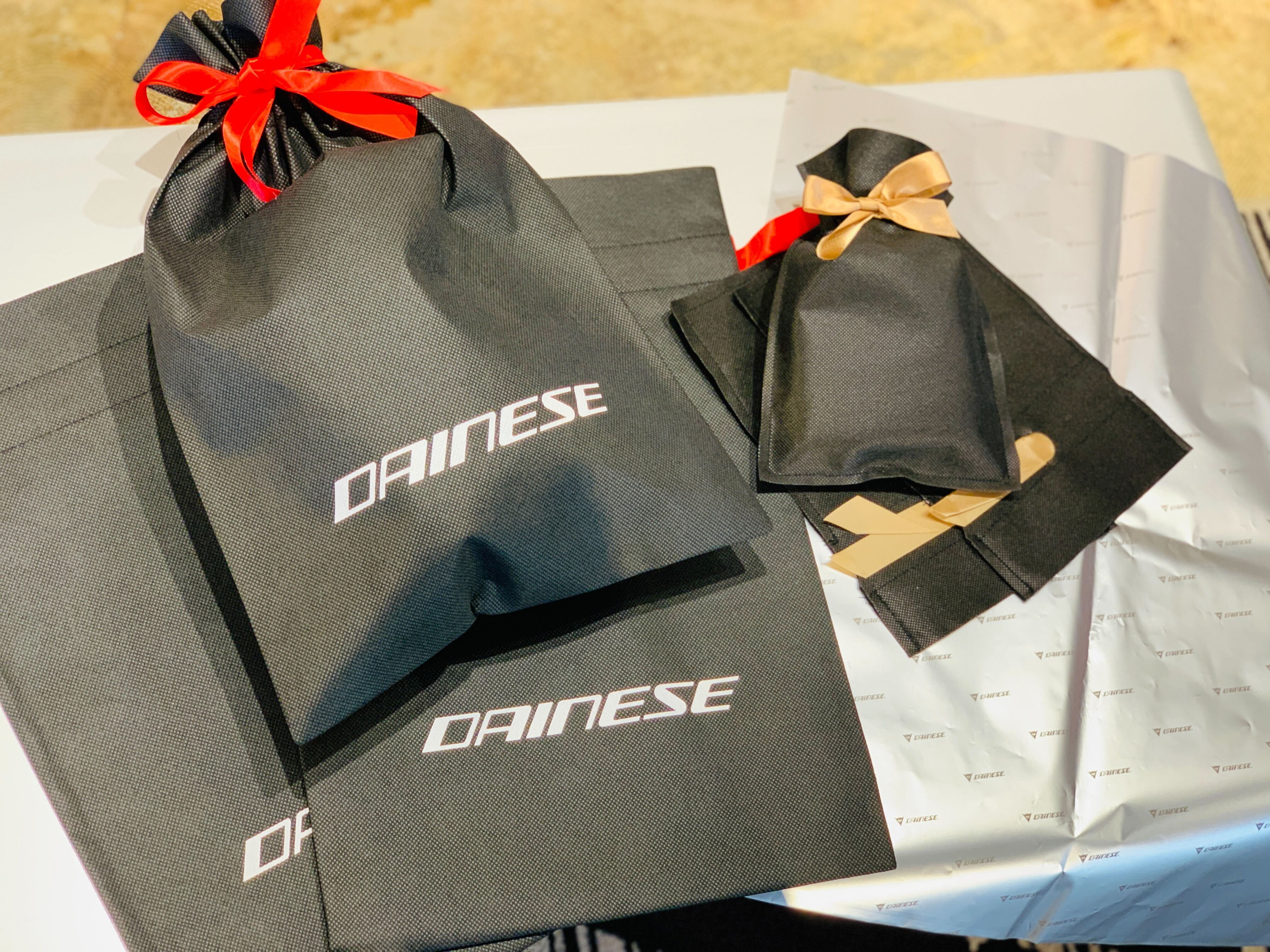 クリスマスギフトにもお勧めなダイネーゼ&AGVアイテムはいかがでしょうか