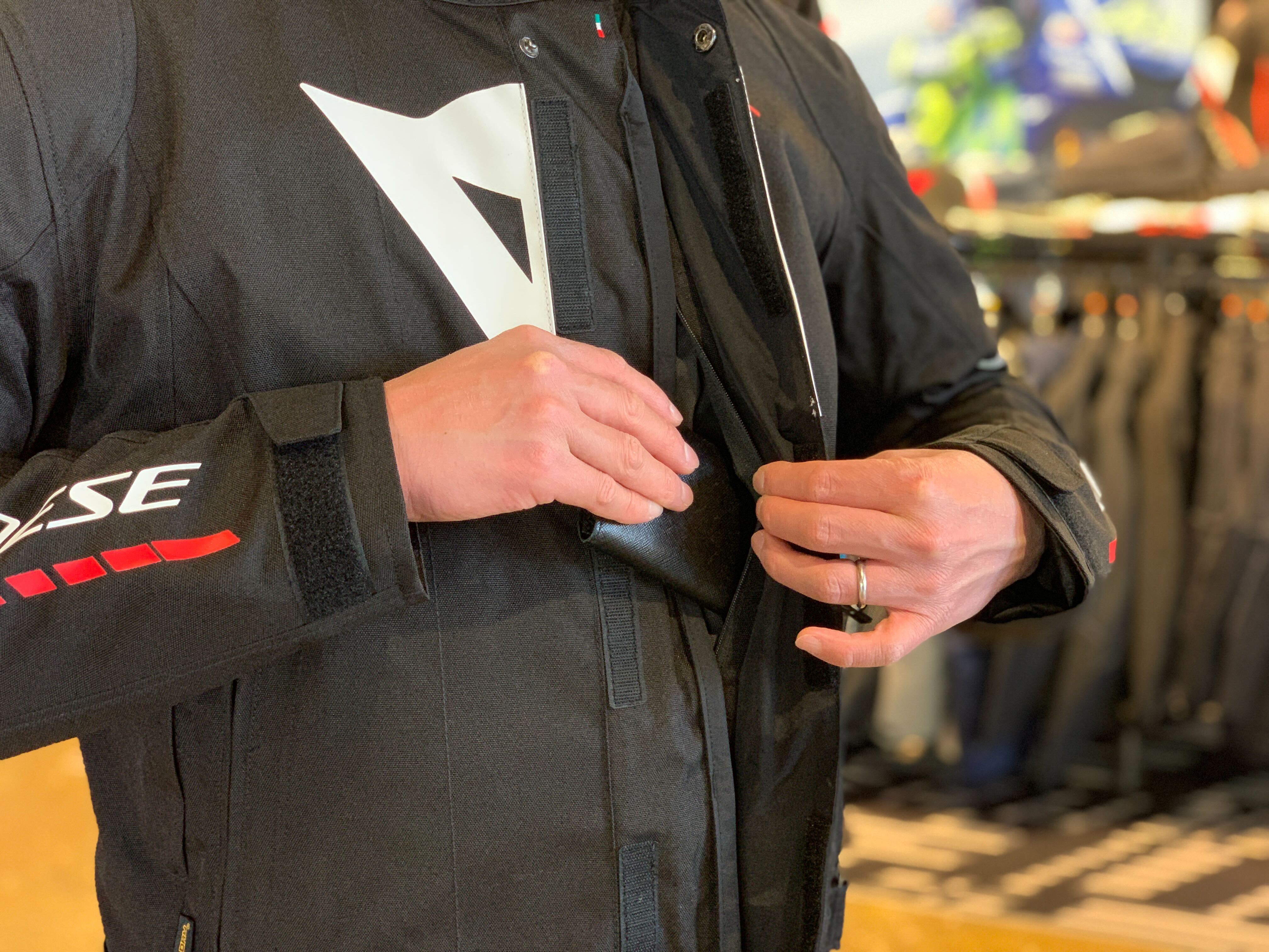 春先の様々なシチュエーションにも対応できるスタイリッシュな3