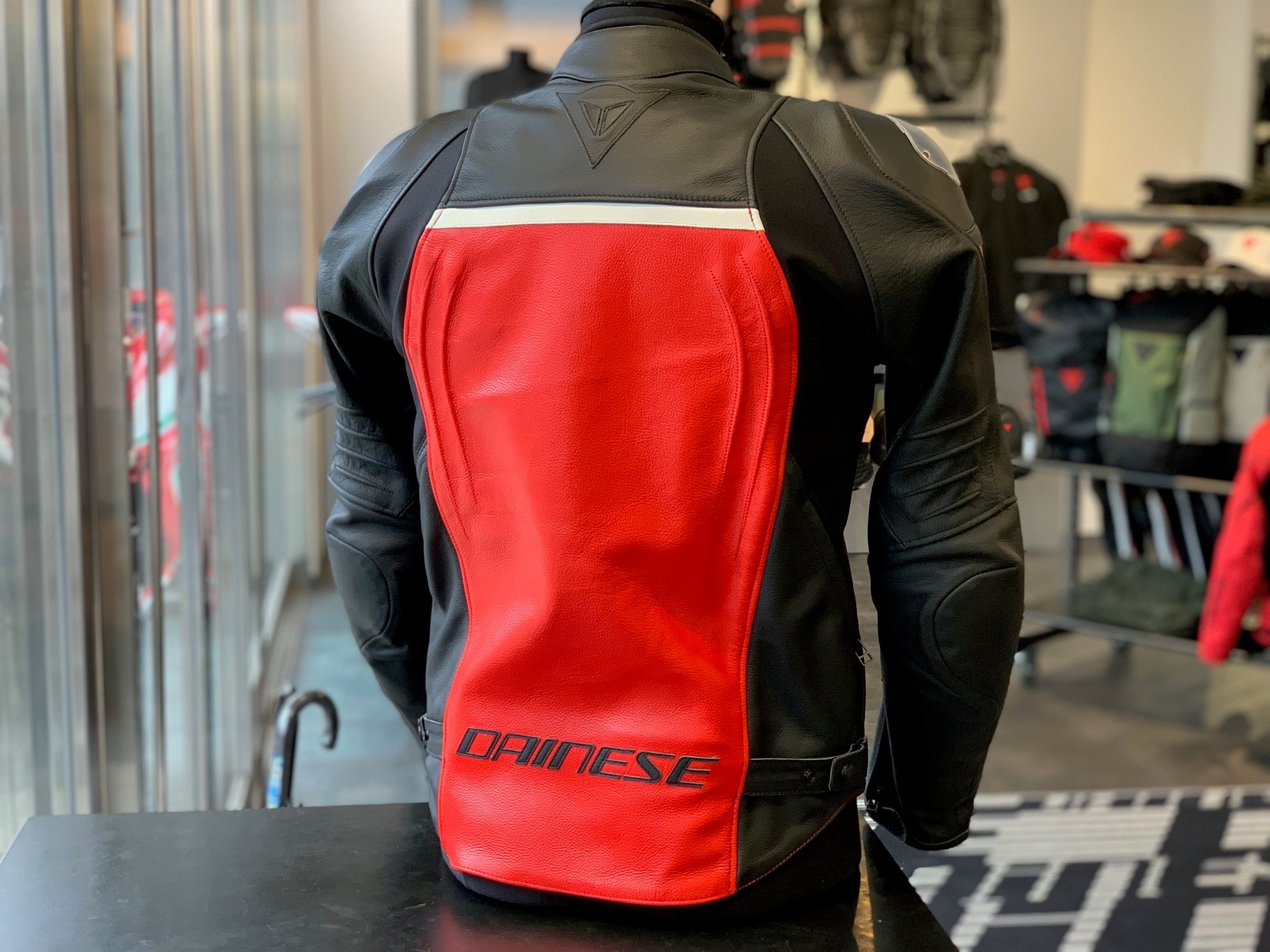 DAINESEダイネーゼ Dainese ALIEN PELLE レザージャケット - バイク ...