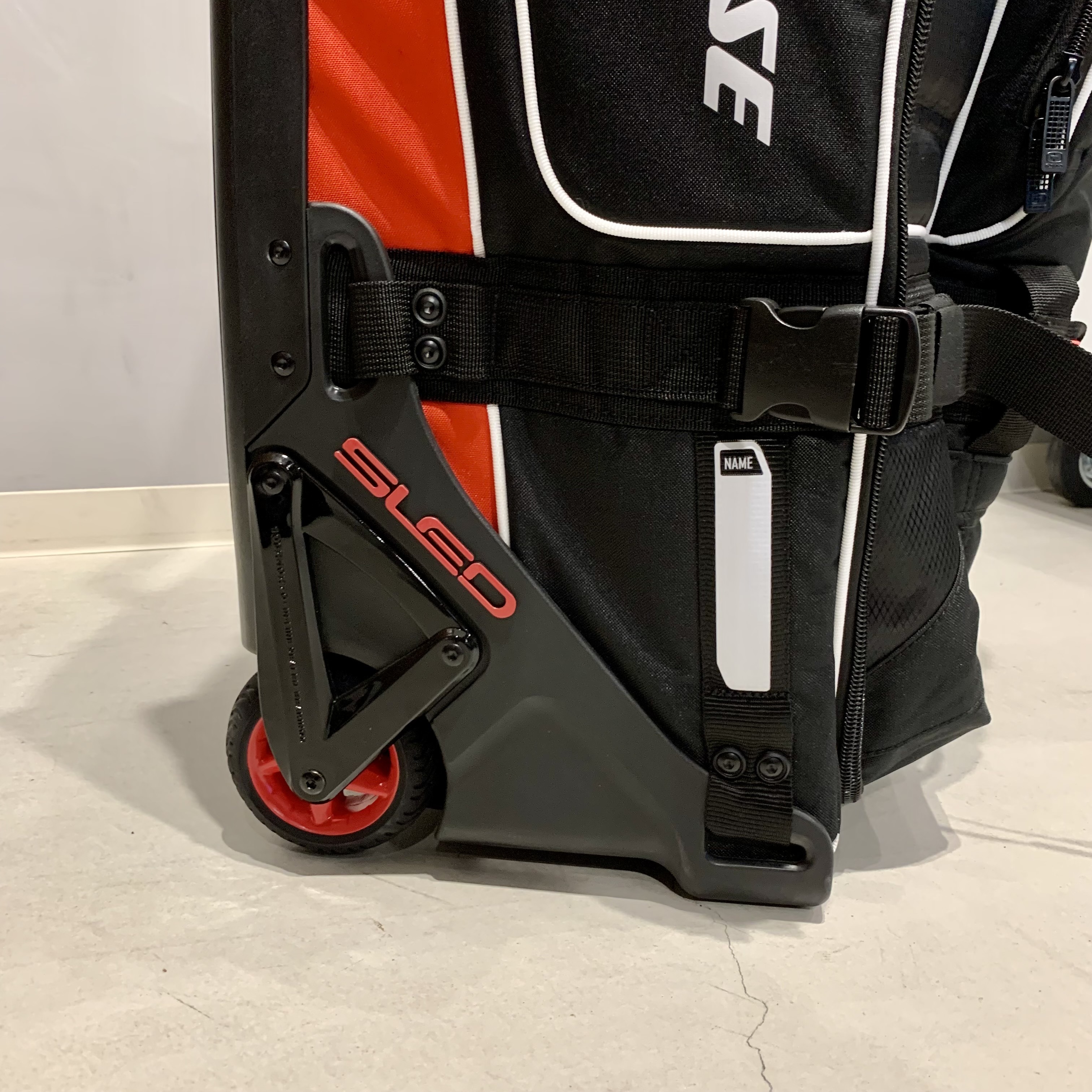 サーキットからプライベート旅行まで