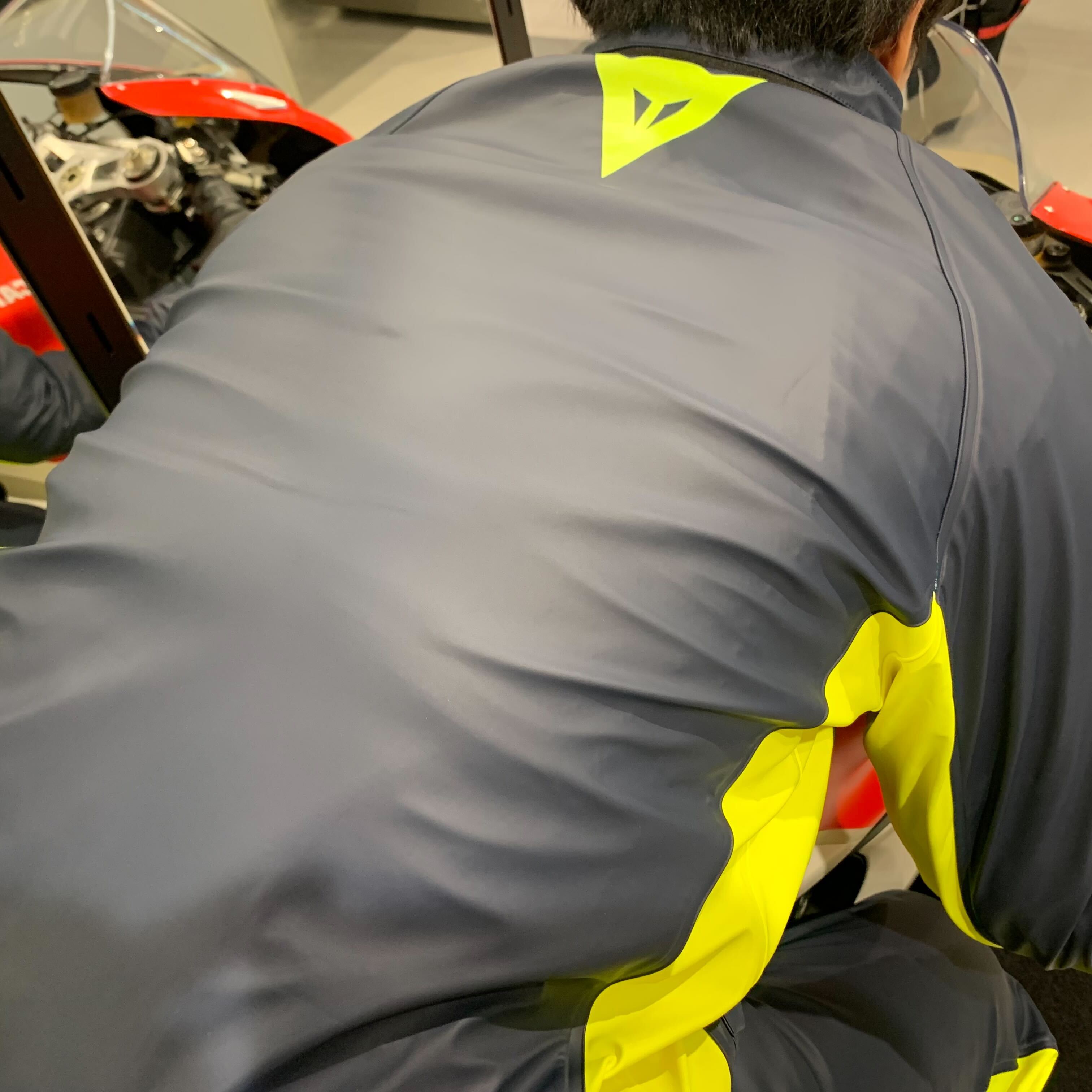 マ*ル様 Dainese 蛍光イエロー バイク用雨具上下セット マ*ル様 Dainese 蛍光イエロー バイク用雨具上下セット マ*ル様