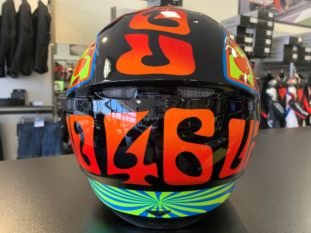 NEWデザインが遂にお目見えです『K3 SV ヘルメット』