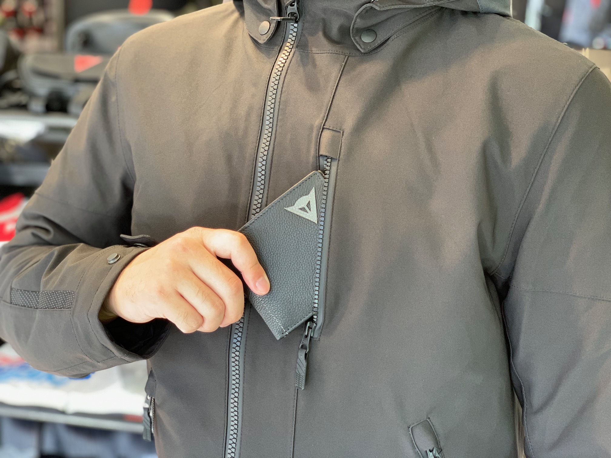 シーズンを先駆けたお勧めのメンズの3シーズンジャケット【D-DRY】 シーズンを先駆けたお勧めのメンズの3シーズンジャケット【D-DRY】