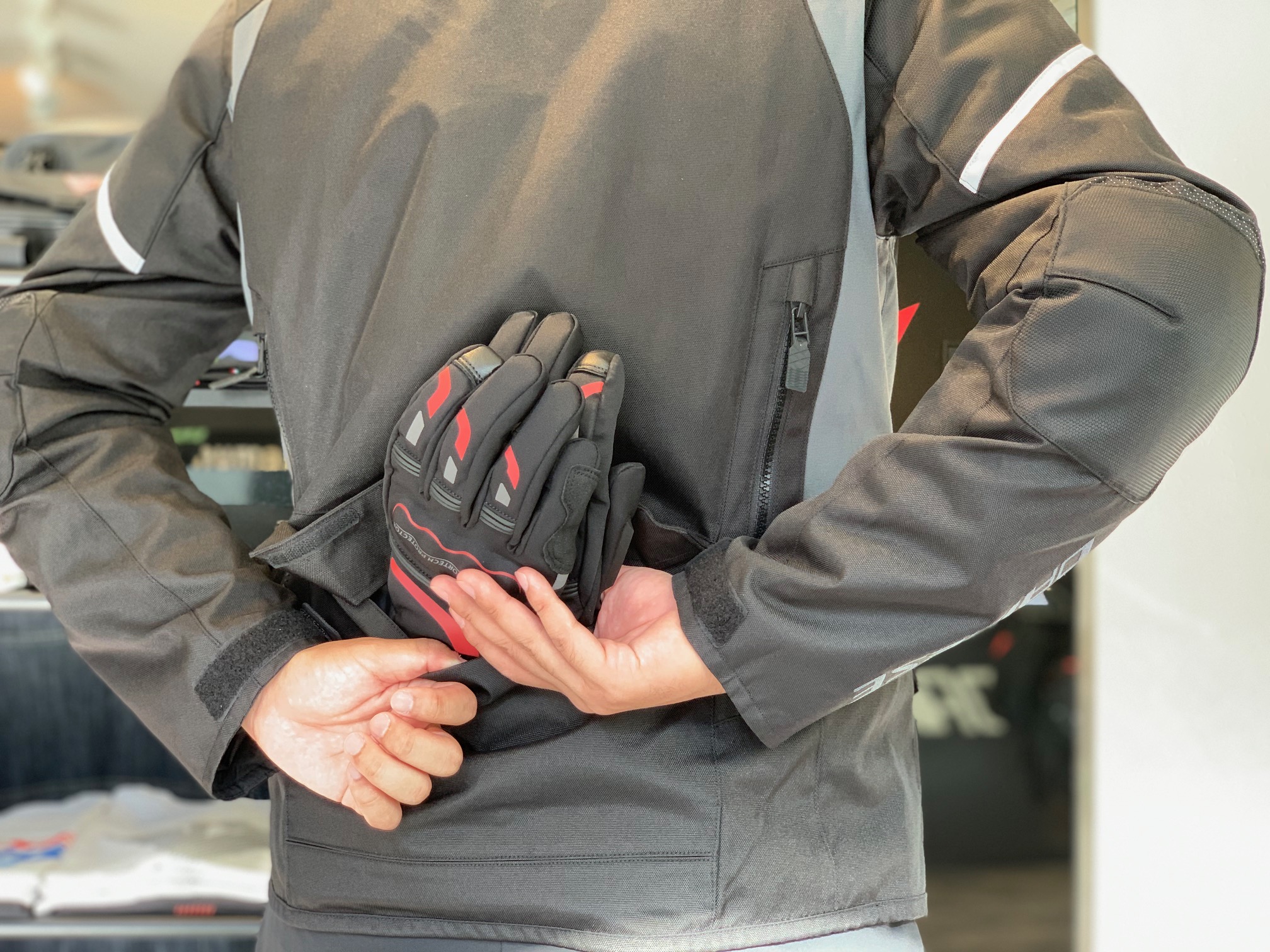 ダイネーゼ★D-Blizzard★D-Dry★防水防風ジャケット【メンズ50（M D-DRY（防水・防風） - モーターサイクル | ダイネーゼジャパン