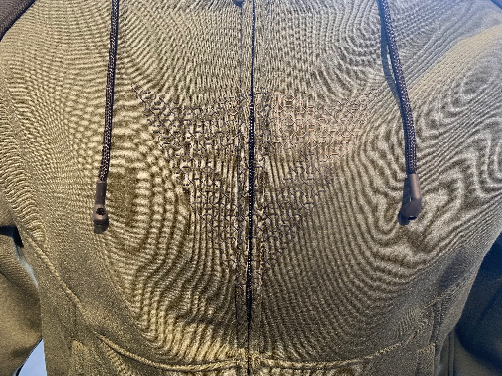 街中でもカジュアルに着こなせるテキスタイルシリーズのご紹介