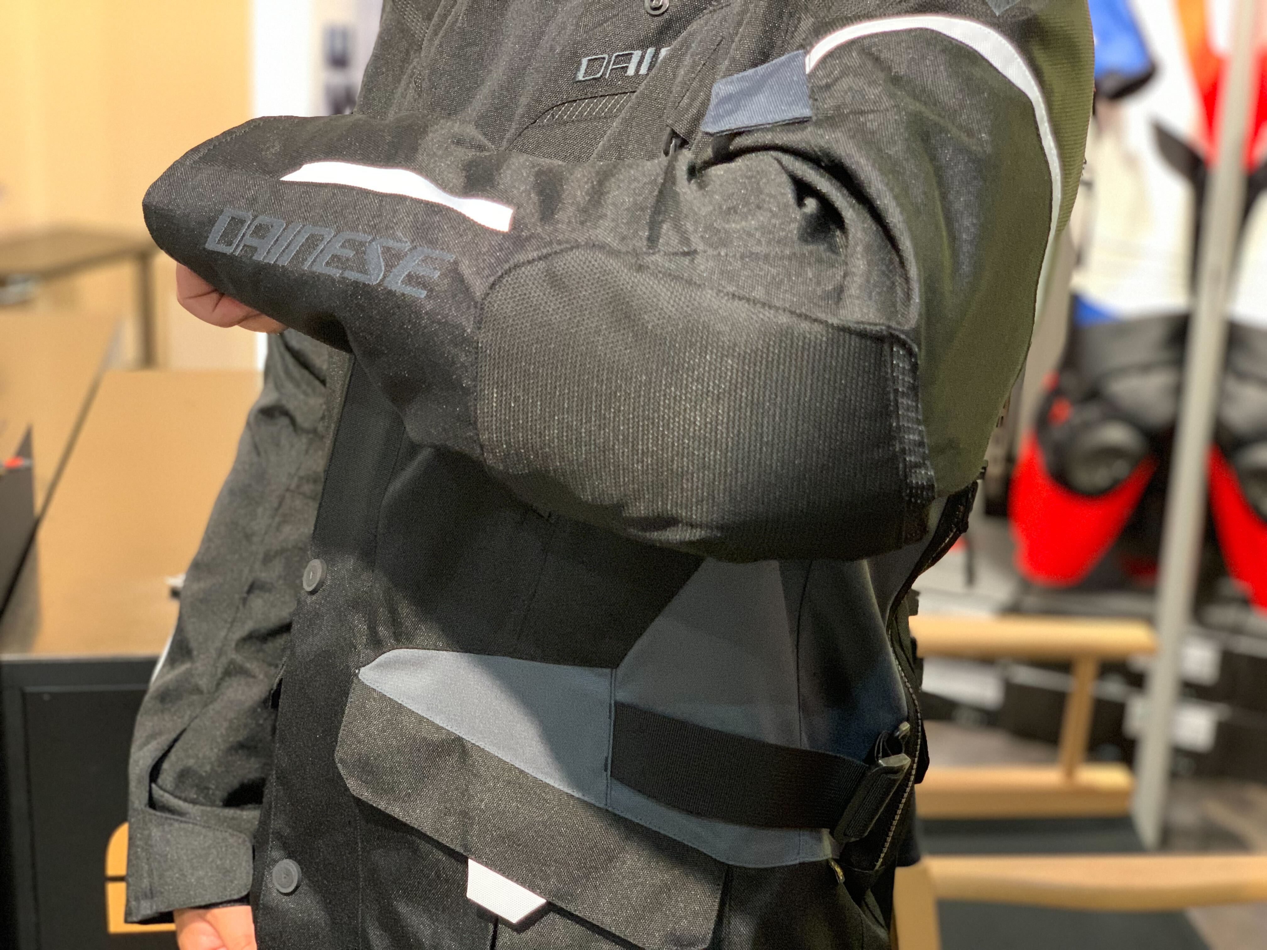 快適なツーリングのお伴にすすめしたい”TEMPEST 3 D-Dry JACKET”のご紹介