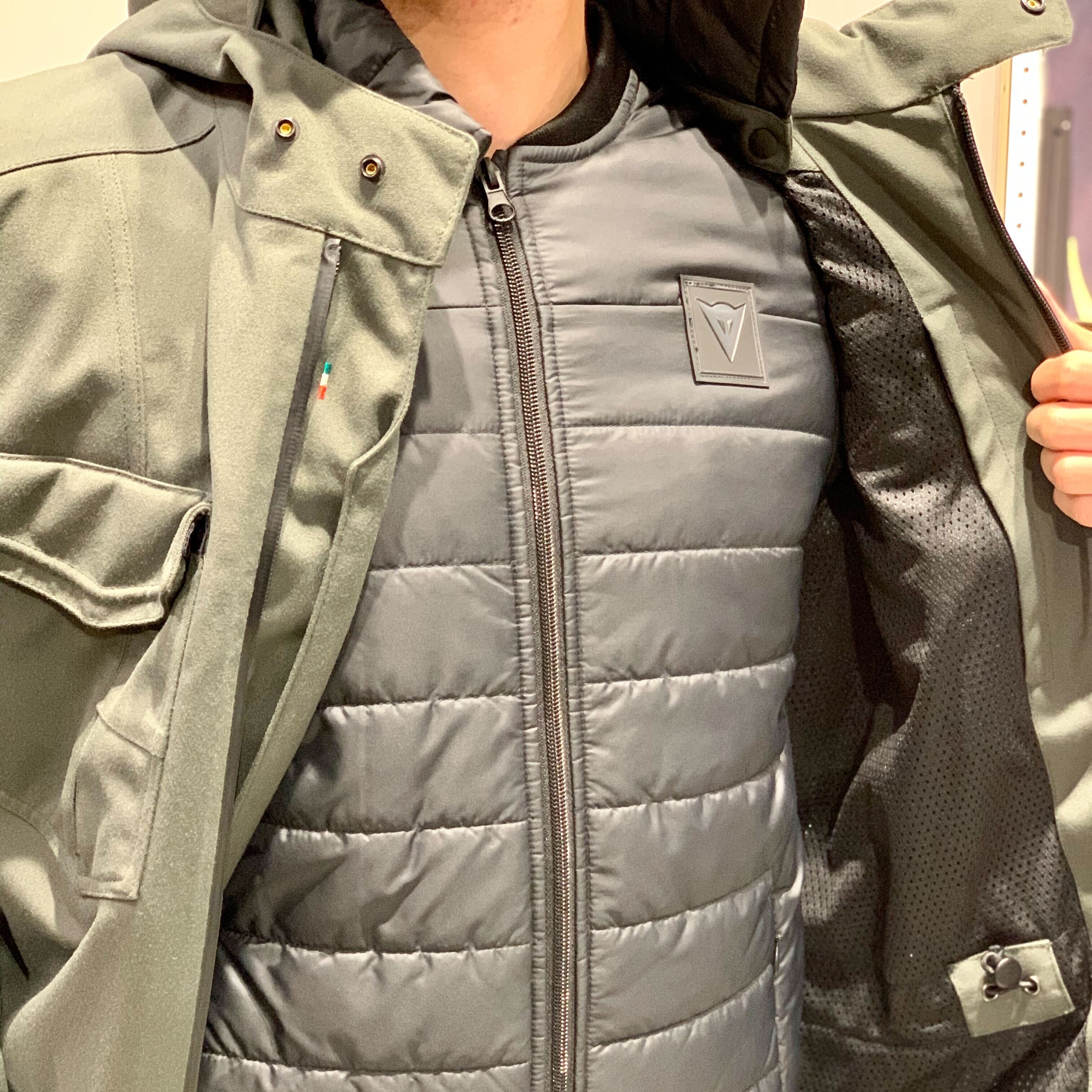 新作のカジュアルジャケットをご紹介 'DUOMO ABSØLUTESHELL™ PRO PARKA'