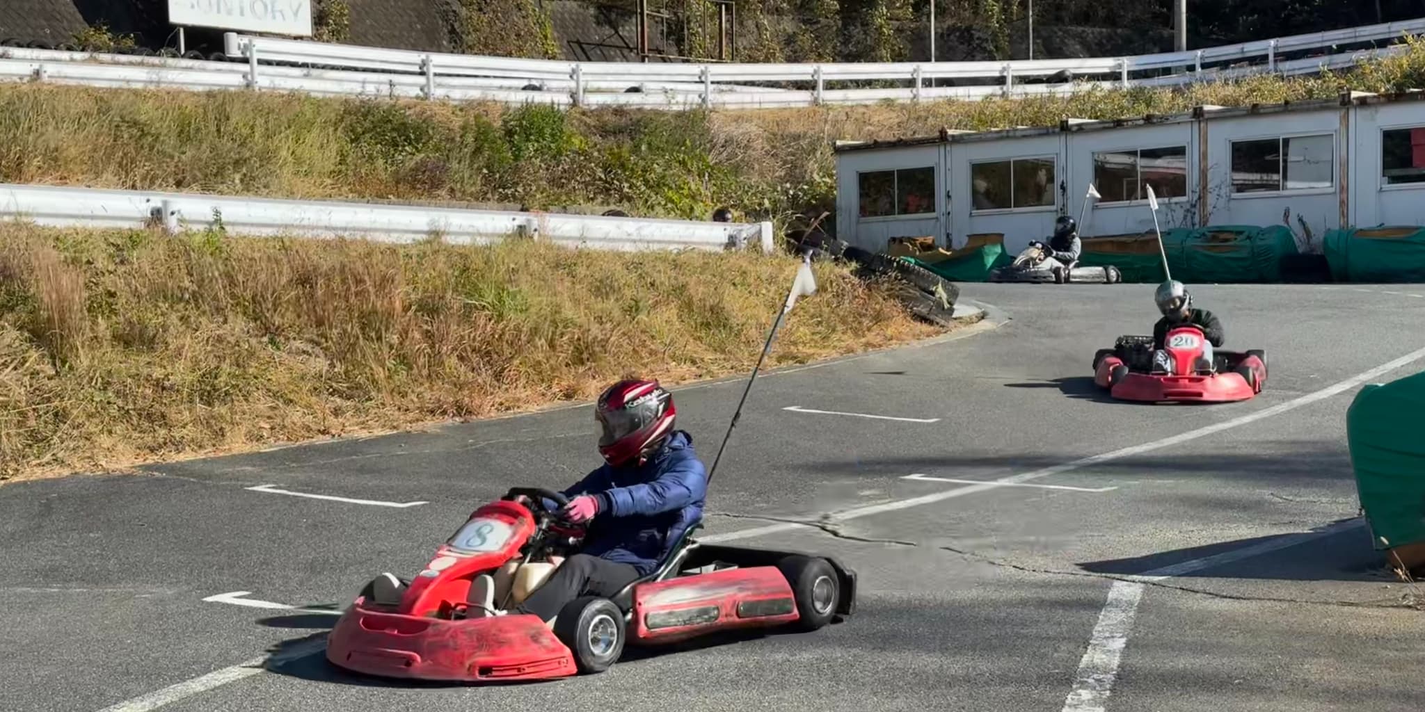 タスティエーラ　Dレーン　世界限定　ホースレーシングカード　専用台座付　完売品 タスティエーラ Dレーン世界限定 ホースレーシングカード 台座付 完売