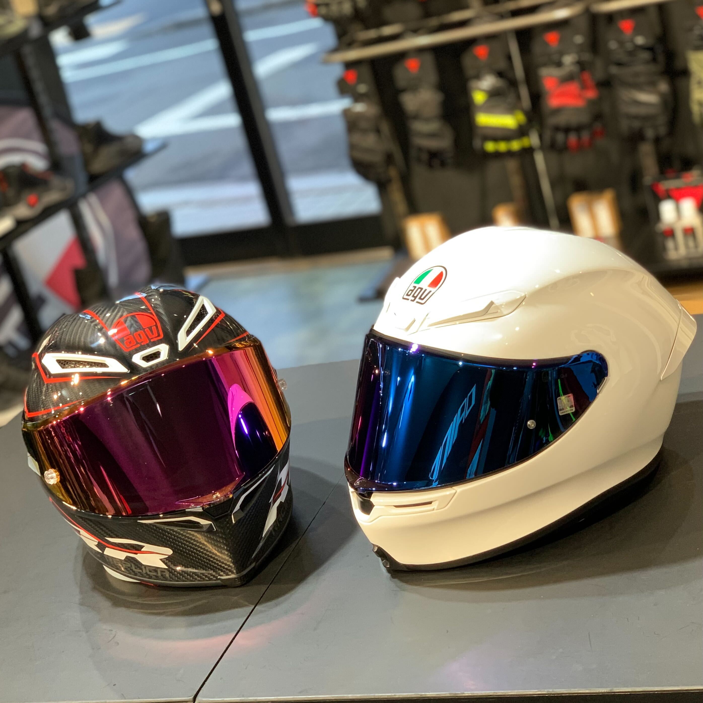 ヘルメットに軽さと快適性を求めるならK6 Sを選ぶ。それは、旅の質を劇