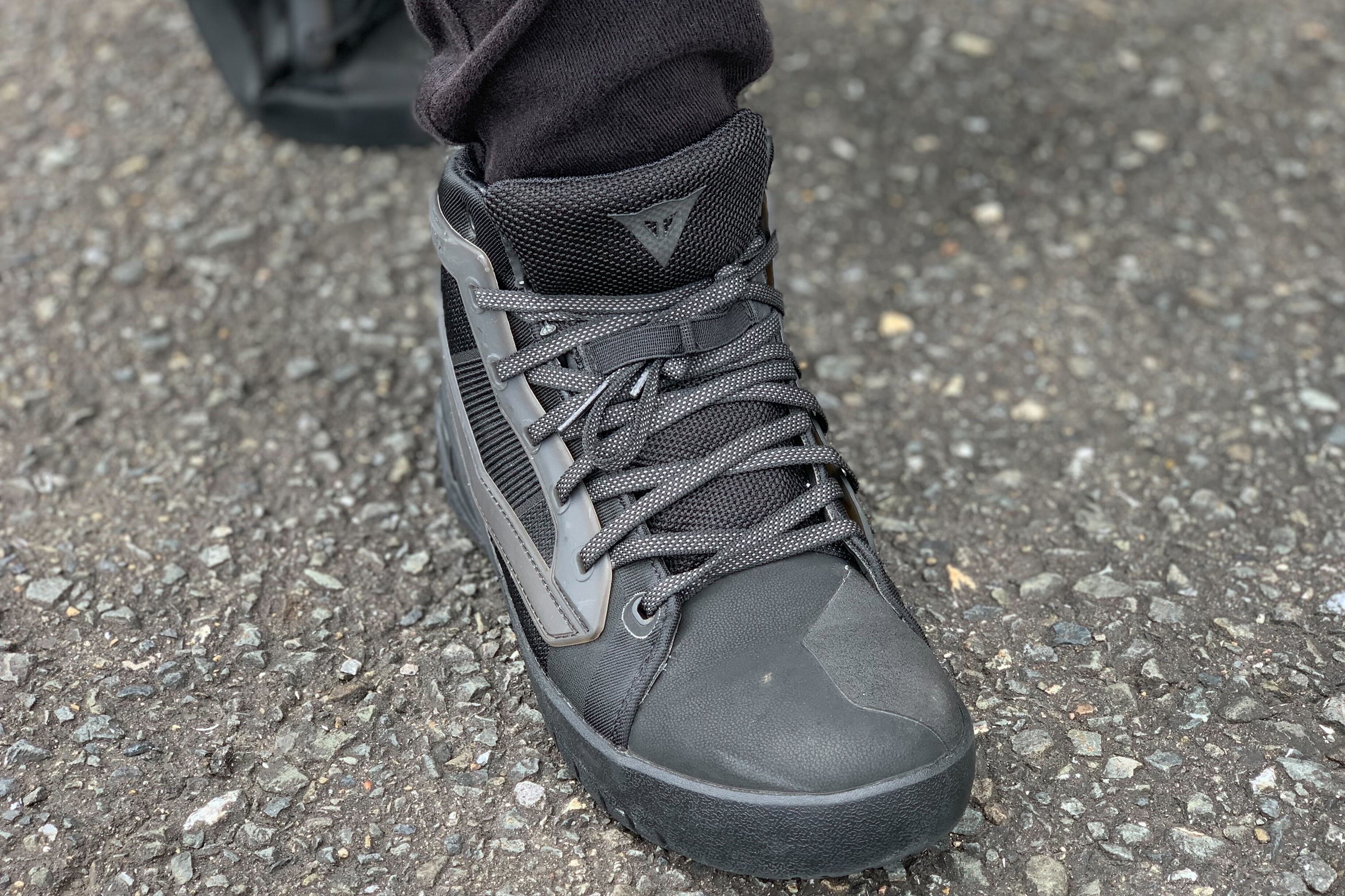 新品　DAINESE ダイネーゼ URBACTIVE ゴアテックスブーツ URBACTIVE GORE-TEX® SHOES - ダイネーゼジャパン | Dainese