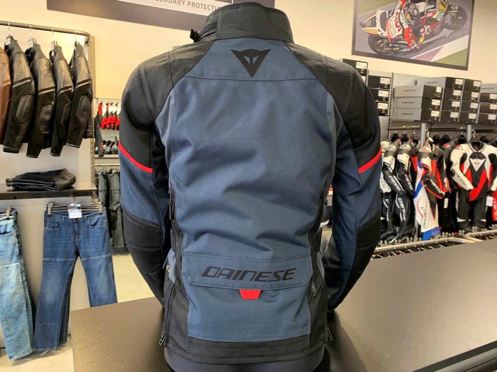 年末年始もジャケットで快適にツーリングを『TEMPEST 3 D-Dry® LADY』