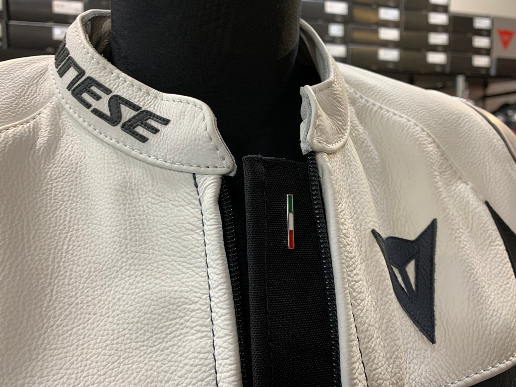 スタイリッシュにレザージャケットを『RAPIDA LADY LEATHER JACKET』