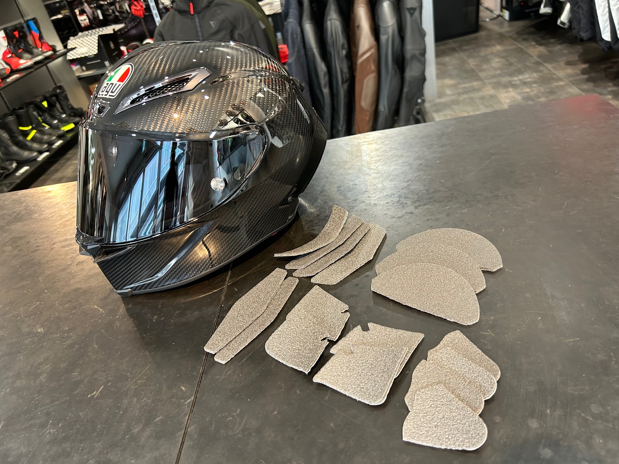 代表的なAGVのフルフェイスモデルのご紹介