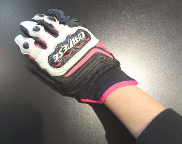 メンズとレディスグローブのサイズ感