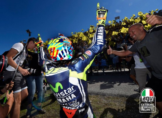 10572218_886957011332344_3982307520976961775_o