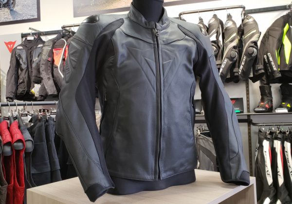 DAINESE FIGHTER PERFORATEDレザージャケットバイク
