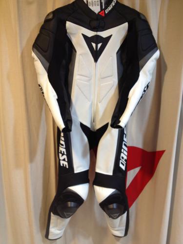 「T. CRONO P.ESTIVA」133,350yen