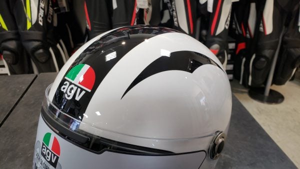 AGV LEGENDS X3000にニューモデルが登場！