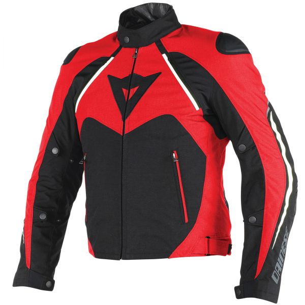 レザー×ファブリック×防水・保温の新作多機能ジャケット紹介