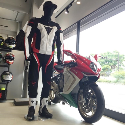 1831625b-2598-4570-a16c-c35faa0d704e