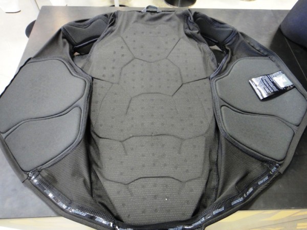 自転車用プロテクター