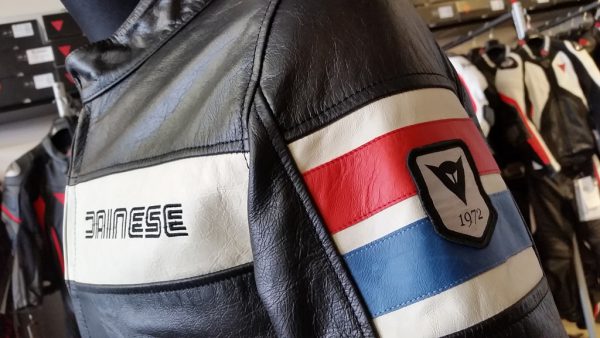 秋に向け、レザージャケットはいかがですか??