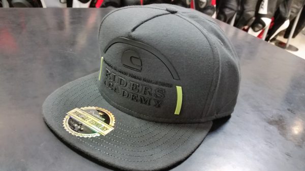 VR46コレクションのキャップが入荷しましたぁ!!!