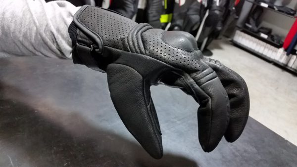 数量限定価格!! Dainese レザーグローブ CORBIN AIR UNISEX GLOVES 001