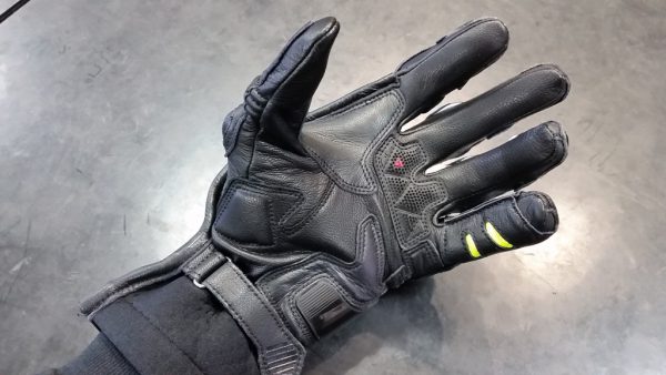 Y*i様 期間限定値下げ！DAINESE STEEL-PRO IN GLOVE