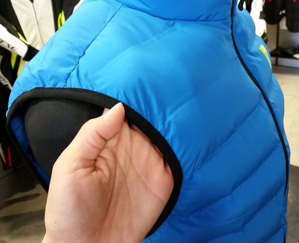 普段着としてもお勧めのダウンベスト『DOWN-VEST AFTERIDE』が入荷しま