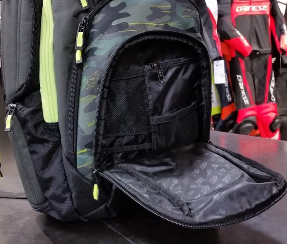 VR46コレクションのバックパックが入荷しました。