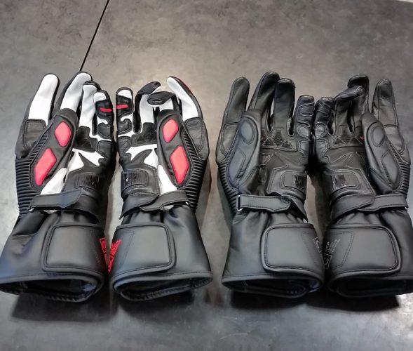 新型『DRUID 3 GLOVES』が入荷しております。