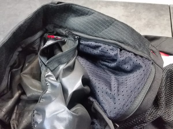メッシュパンツ『DRAKE AIR D-DRY® PANTS』をご案内しております。
