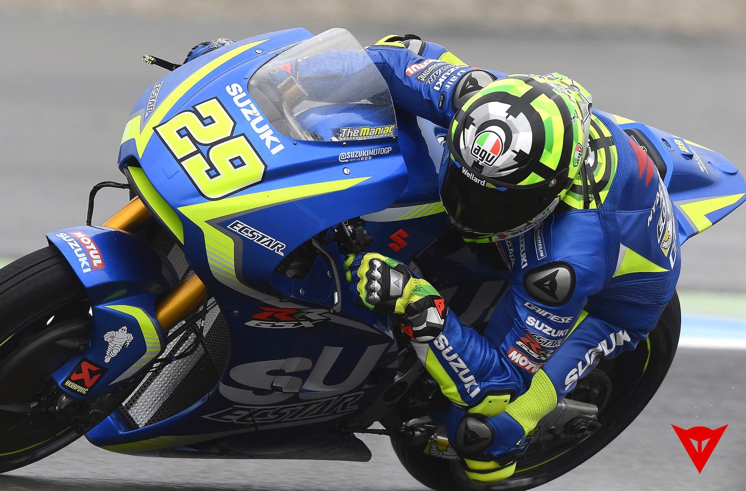 VR46 ロッシグッズコーナー！