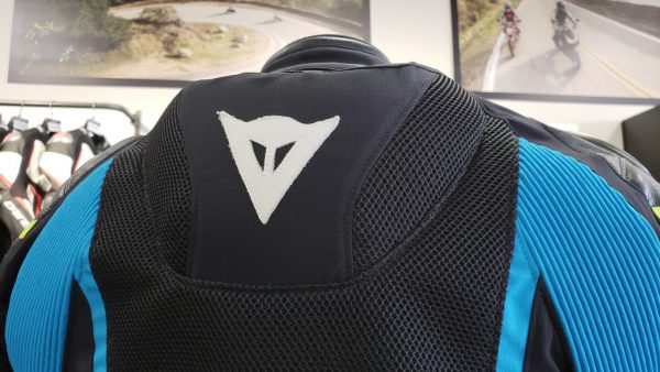 SUPER RIDER D-DRY JACKETに新カラーが登場♪