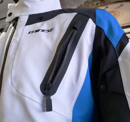 TONALE D-DRY JACKETのご紹介。