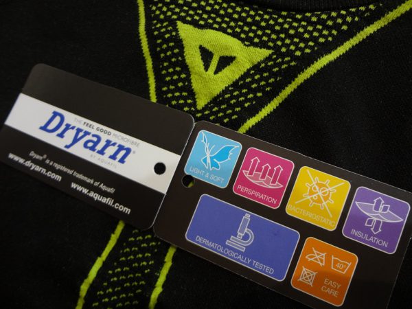 ライディングを足元から支えるD-CORE SOCKシリーズ紹介