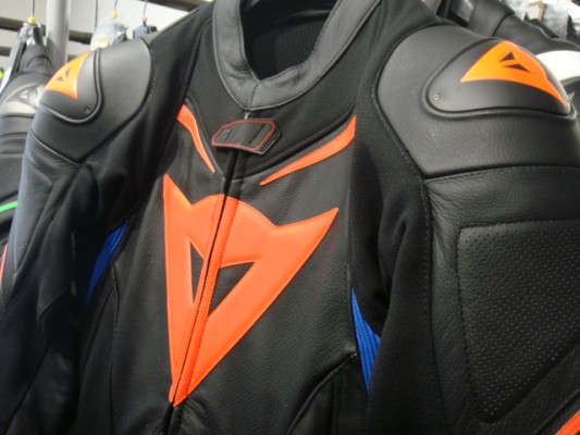 イタリアから入荷がありました！レアなあのジャケットも！！