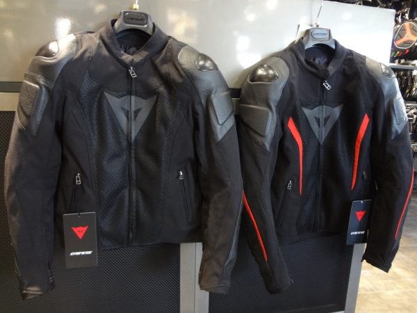 イタリアから続々入荷中