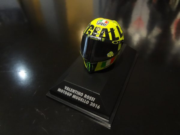 ミニチュアヘルメット新入荷